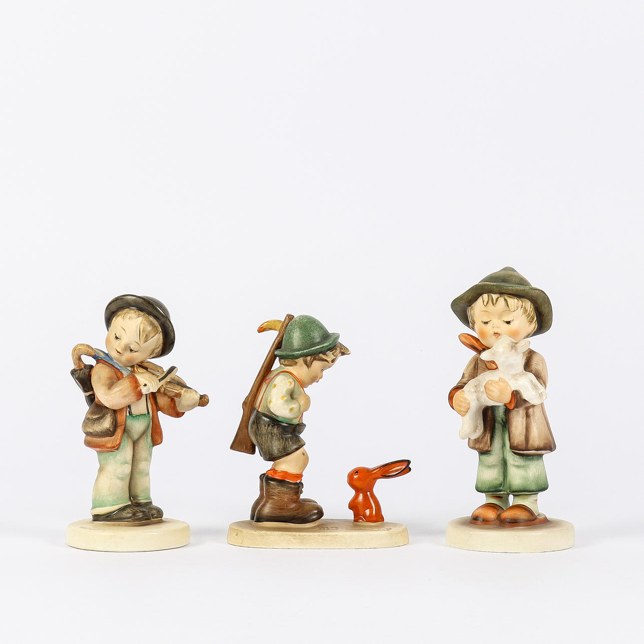 FIGURINES 3 pieces, Hummel.