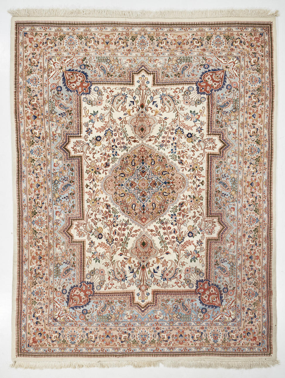 ORIENTMATTA, ca 238x303 cm, ljus botten.