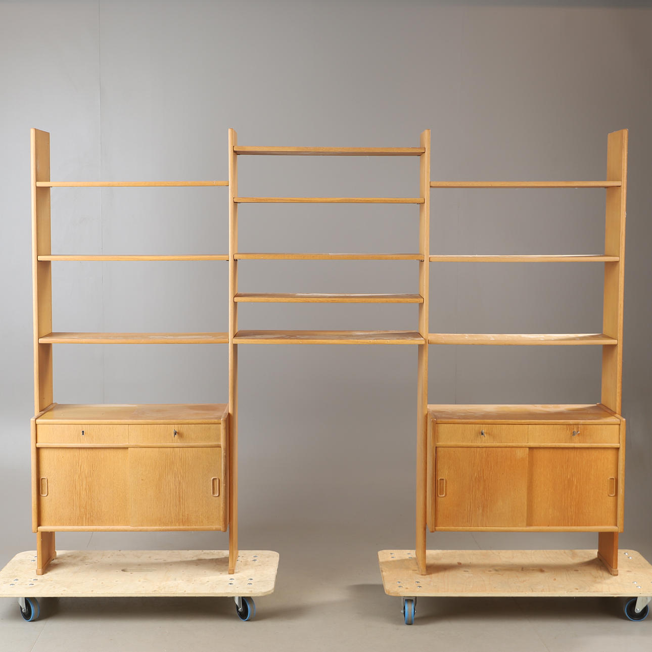 BOOKCASE, oak, mid-20th century.