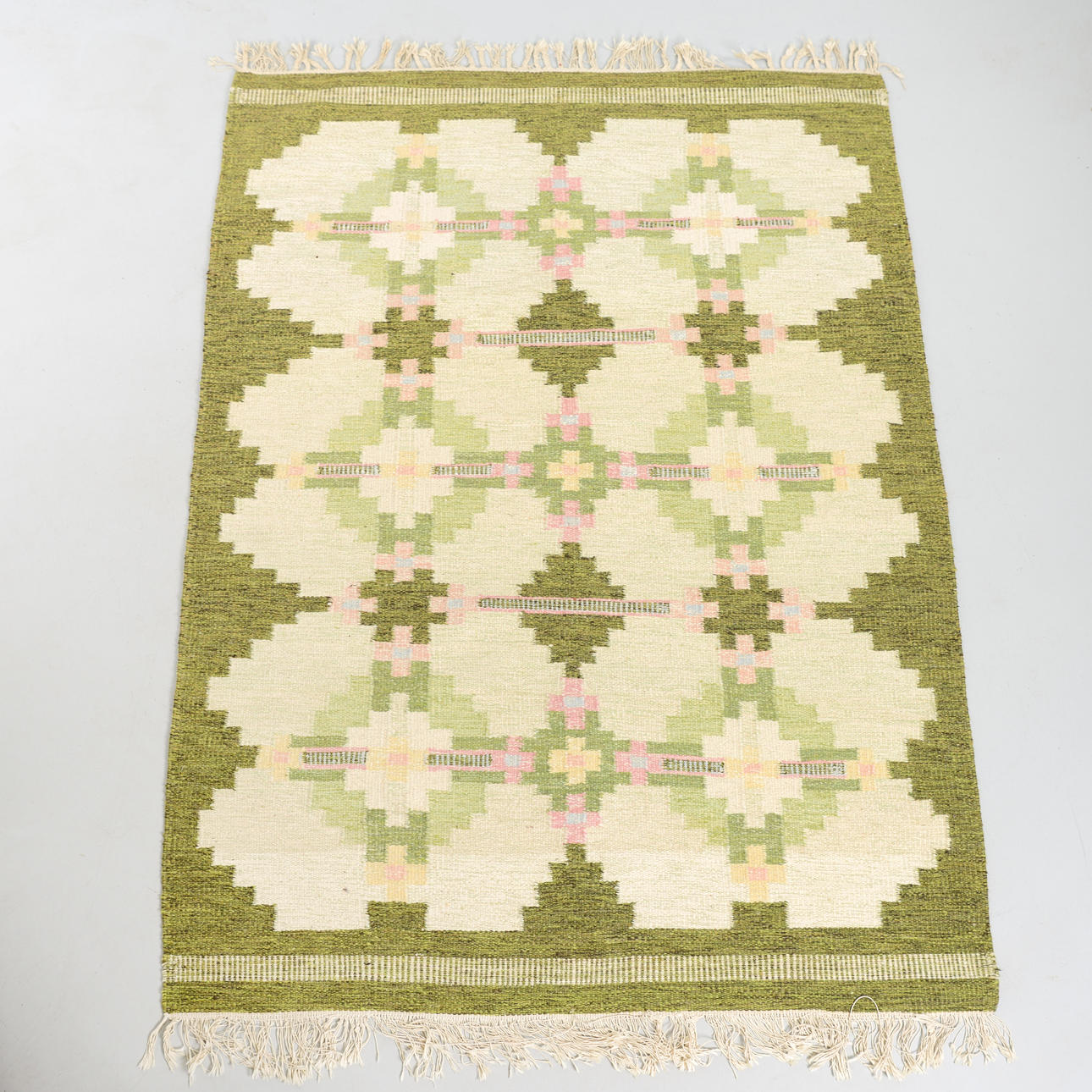 CARPET, Röllakan, 237 x 169 cm.