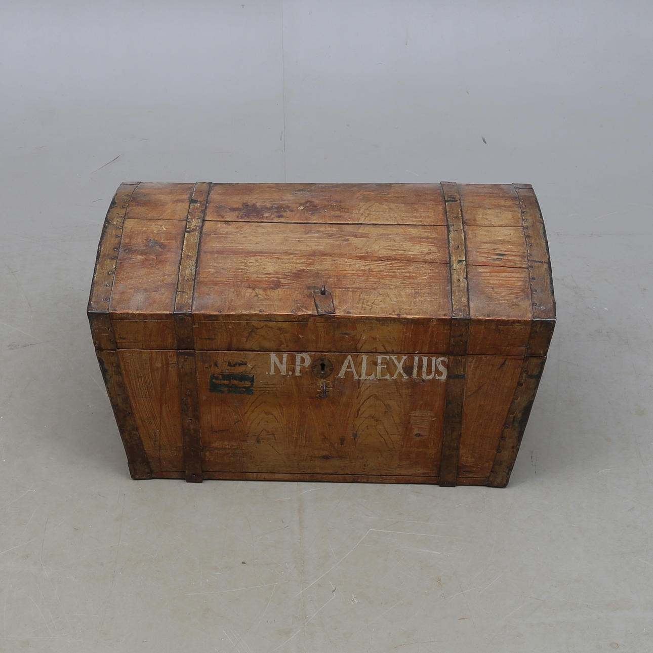 KISTA, allmoge, märkt N.P Alexius, 1800-tal.