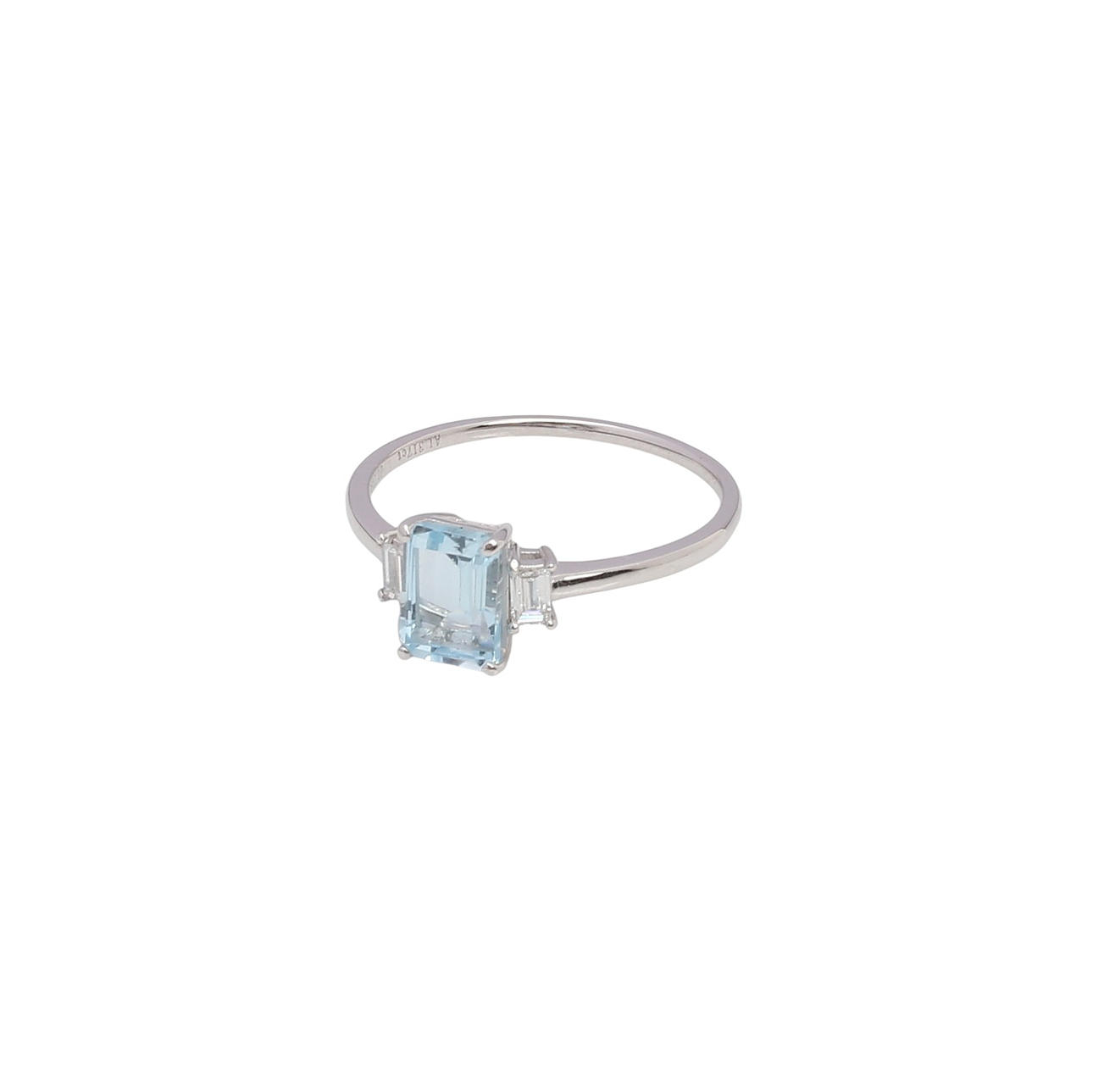 Topaz and diamonds ring.