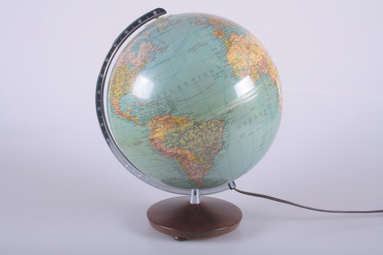 JORDGLOB MED BELYSNING, Columbus Duo Jordglob, Ivar Asp AB Import, Stockholm.