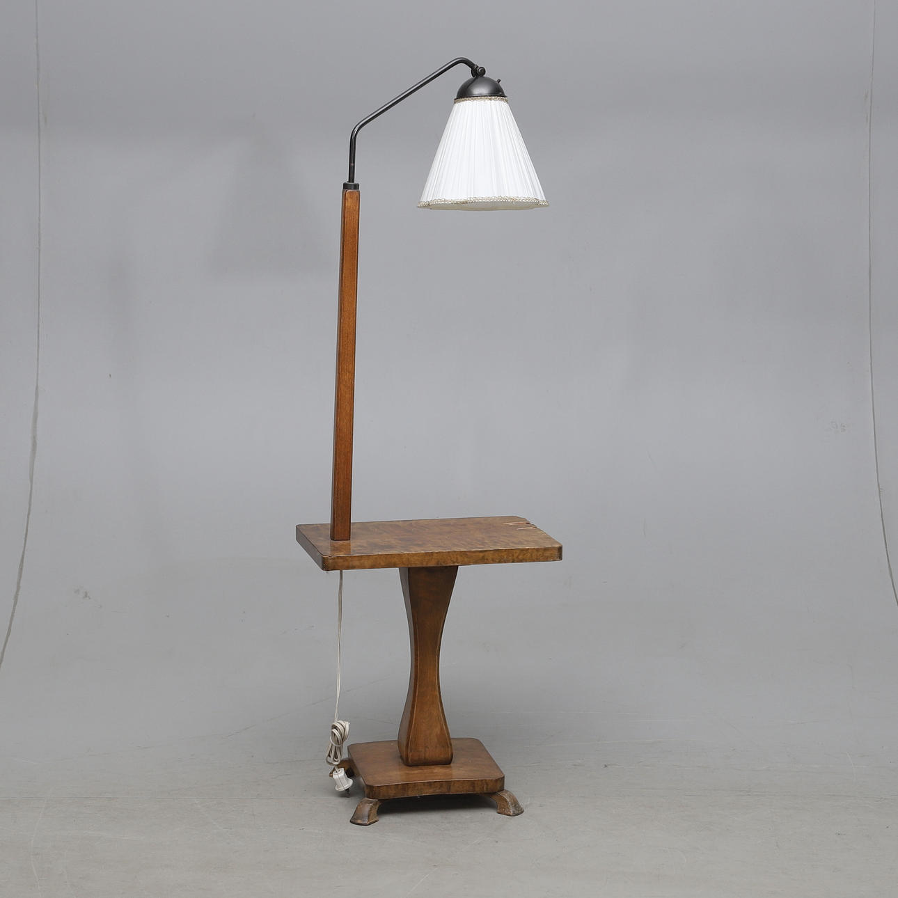 LAMPBORD, björk, 1920-/30-tal.