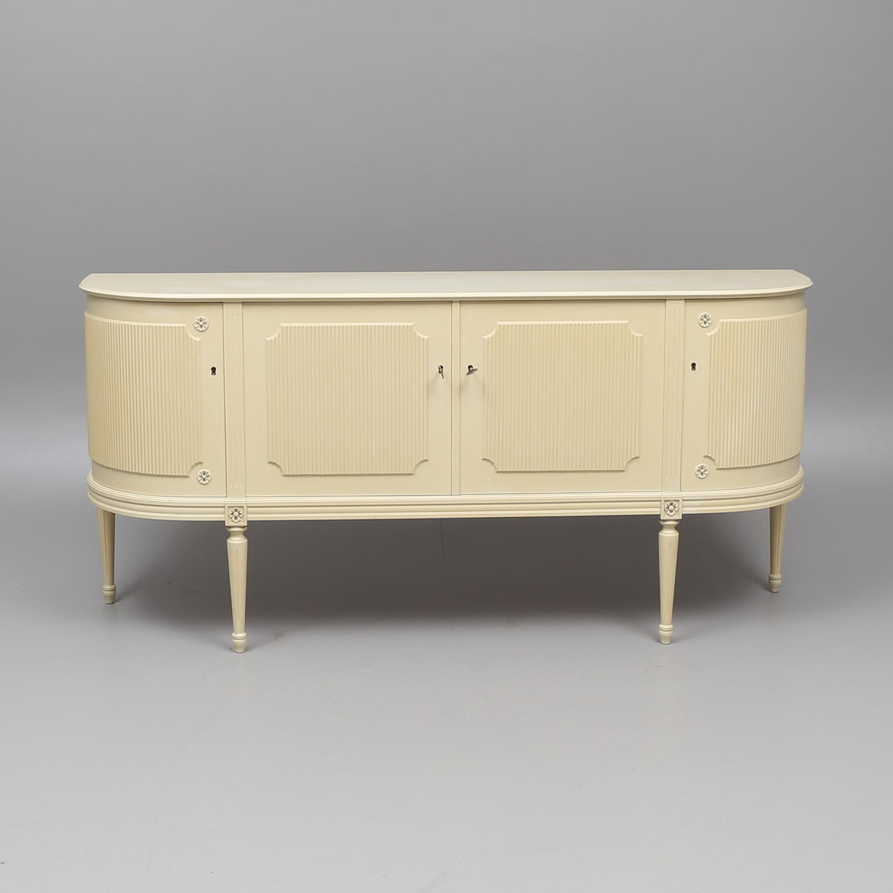 SIDEBOARD, gustaviansk stil, 1900-tal.