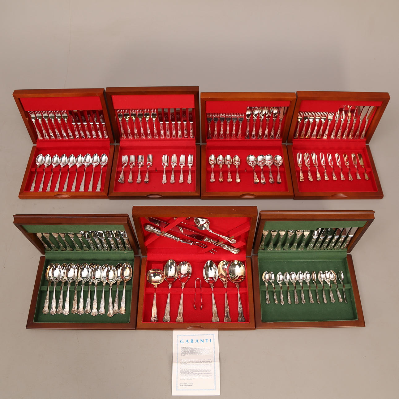 BESTICKSERVIS, nysilver, 178 delar i sju träschatull, 1960/70-tal.