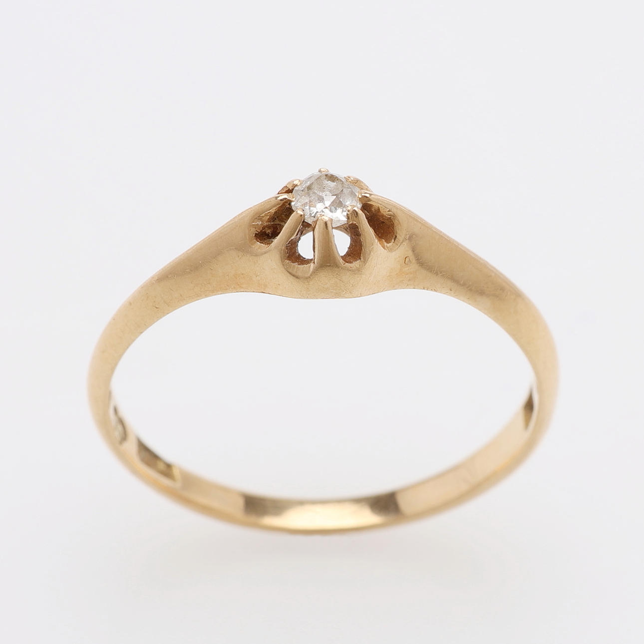 RING 18K MED GAMMALSLIPAD DIAMANT.