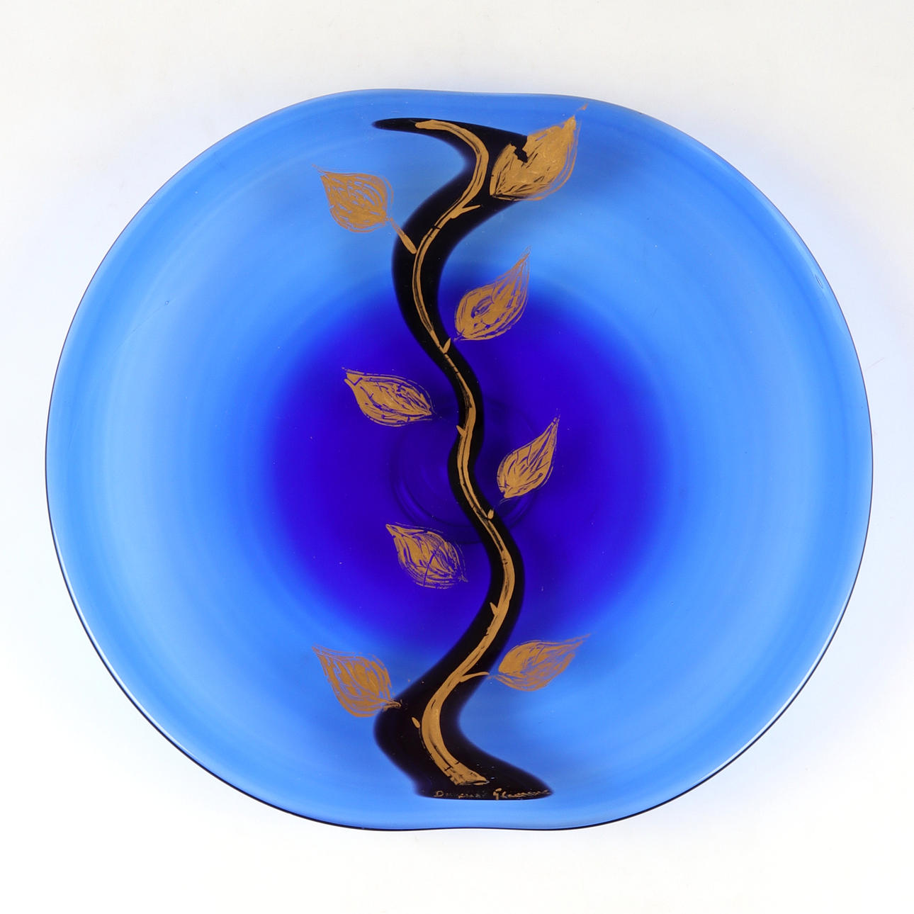 DAGMAR GLEMME. Dish, glass, signed.