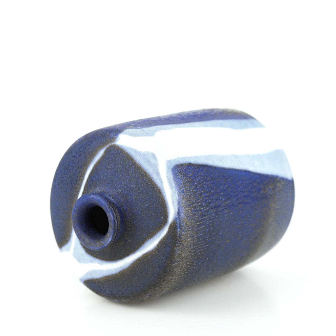 CLAES THELL. Vases, glazed stoneware, signed.