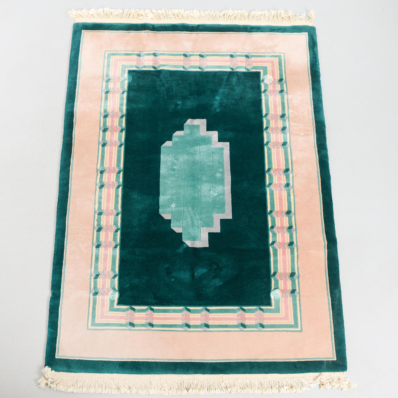 CARPET, China, 202 x 137 cm.