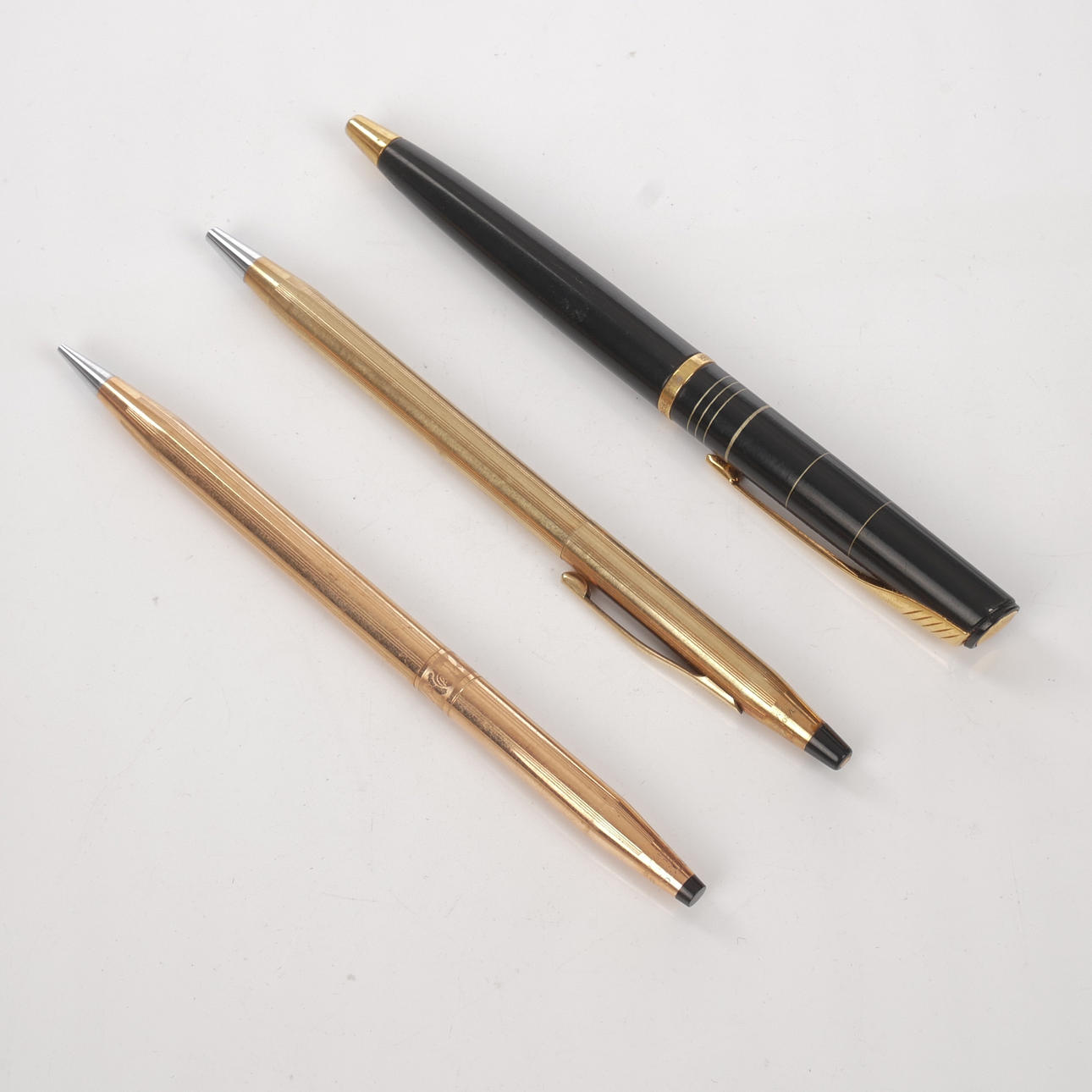 PENNOR, 3 st, Cross och Parker.