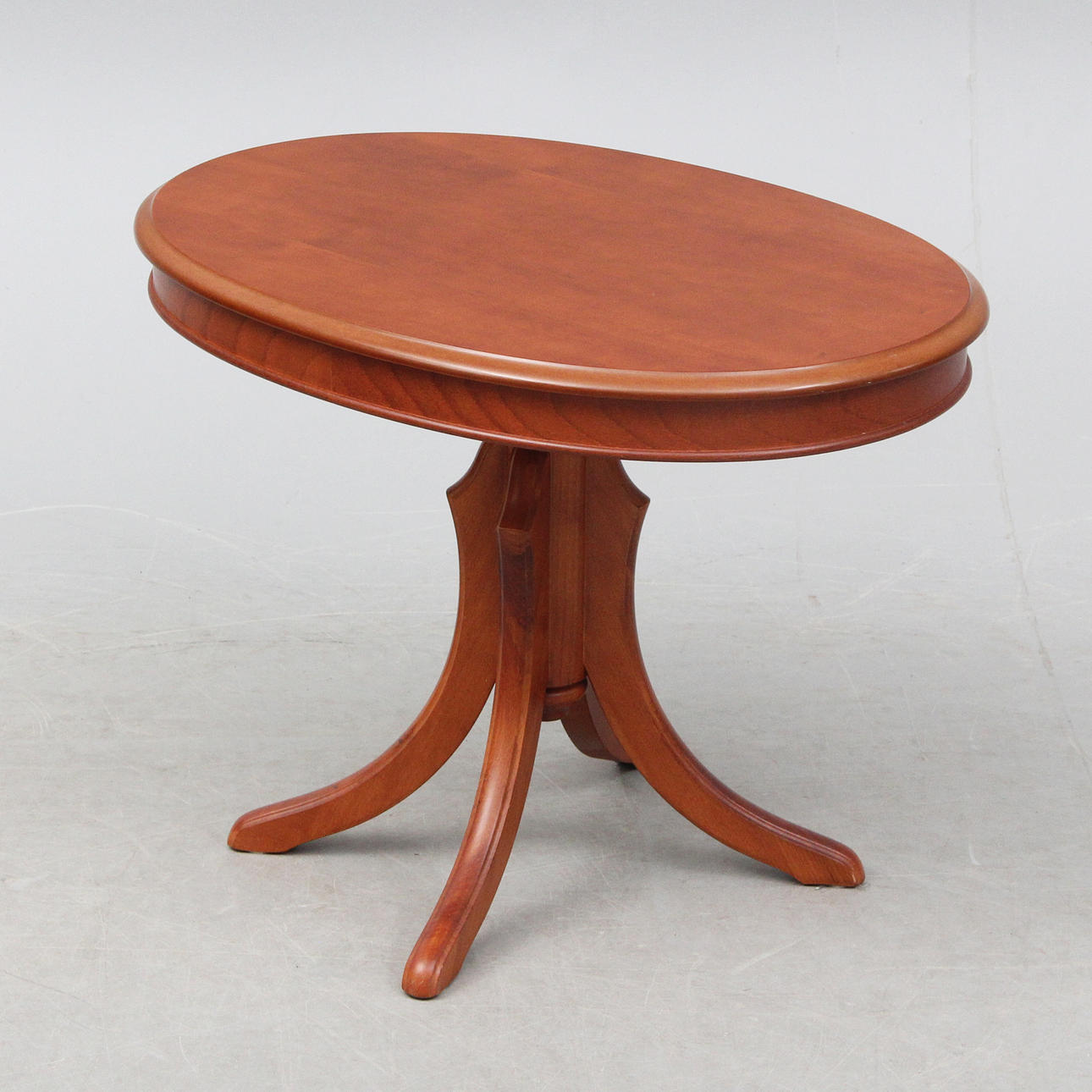 COFFEE TABLE, 20th century.