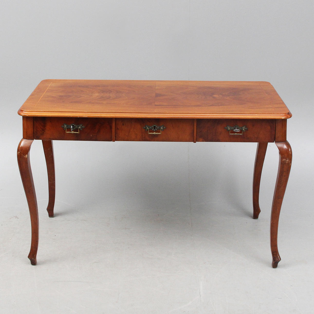 SKRIVBORD, rokokostil, 1900-tal.