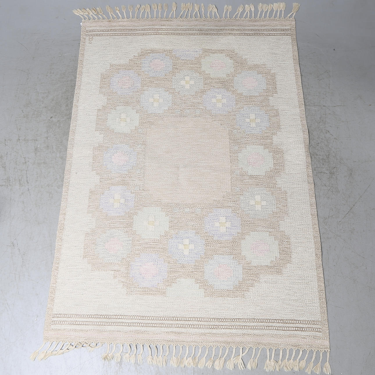 MATTA, rölakan, Anna Johanna Ångström, signerad Å, ca. 230x170 cm.