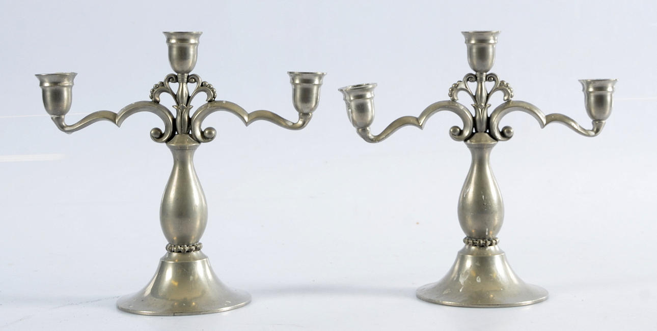 KANDELABRAR, ett par, tenn, Just Andersen, Danmark.