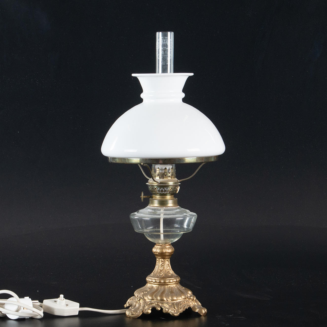 FOTOGENLAMPA. 18/1900-tal.