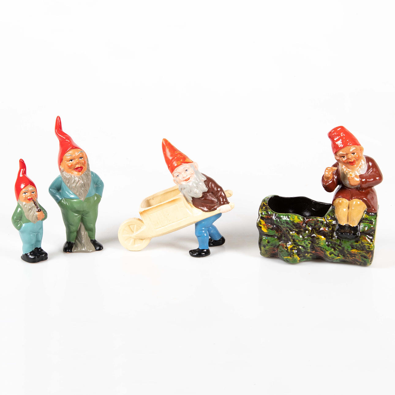 TOMTE. Figuriner, 4 st, 1900-talets förra del.