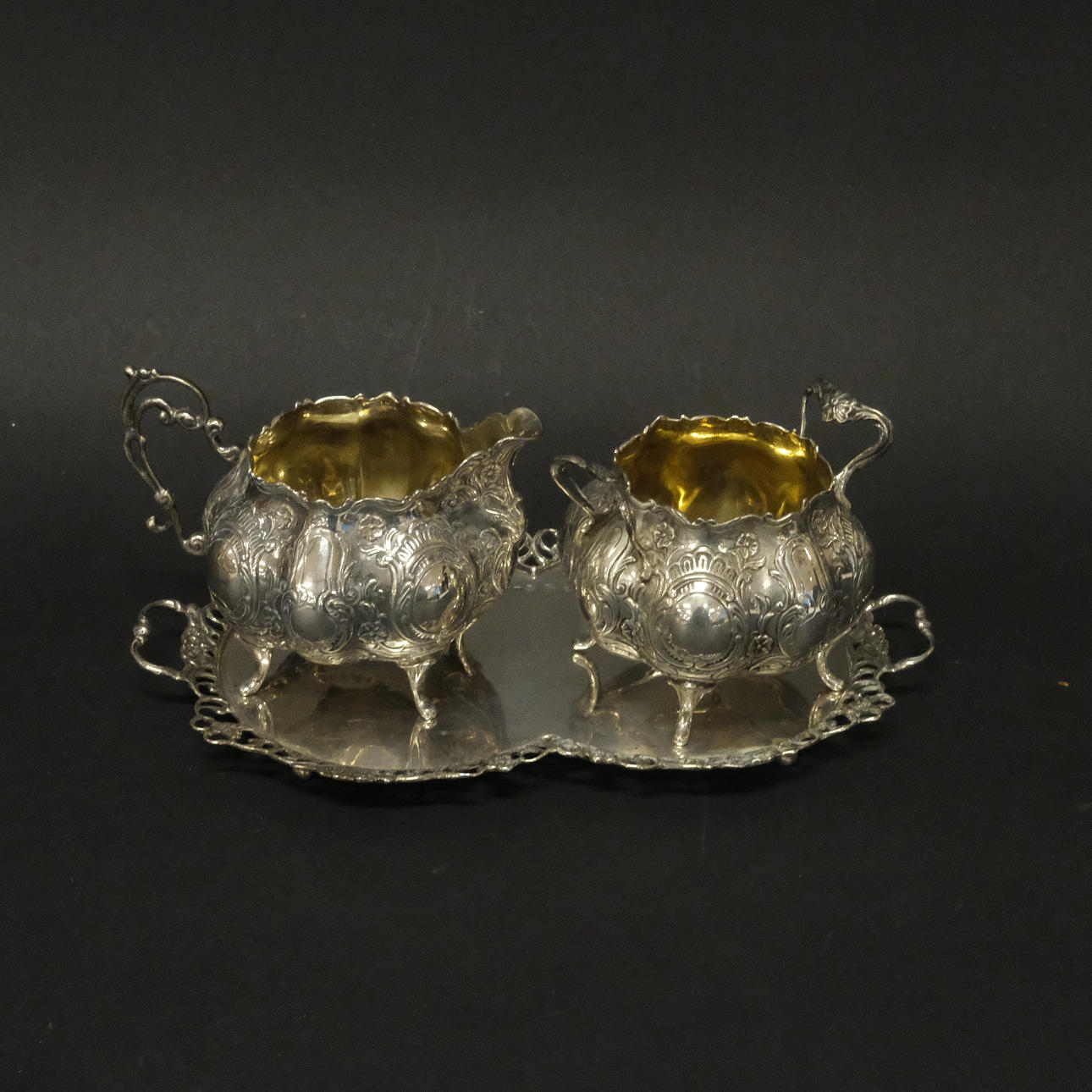 SET, TRE DELAR SILVER.