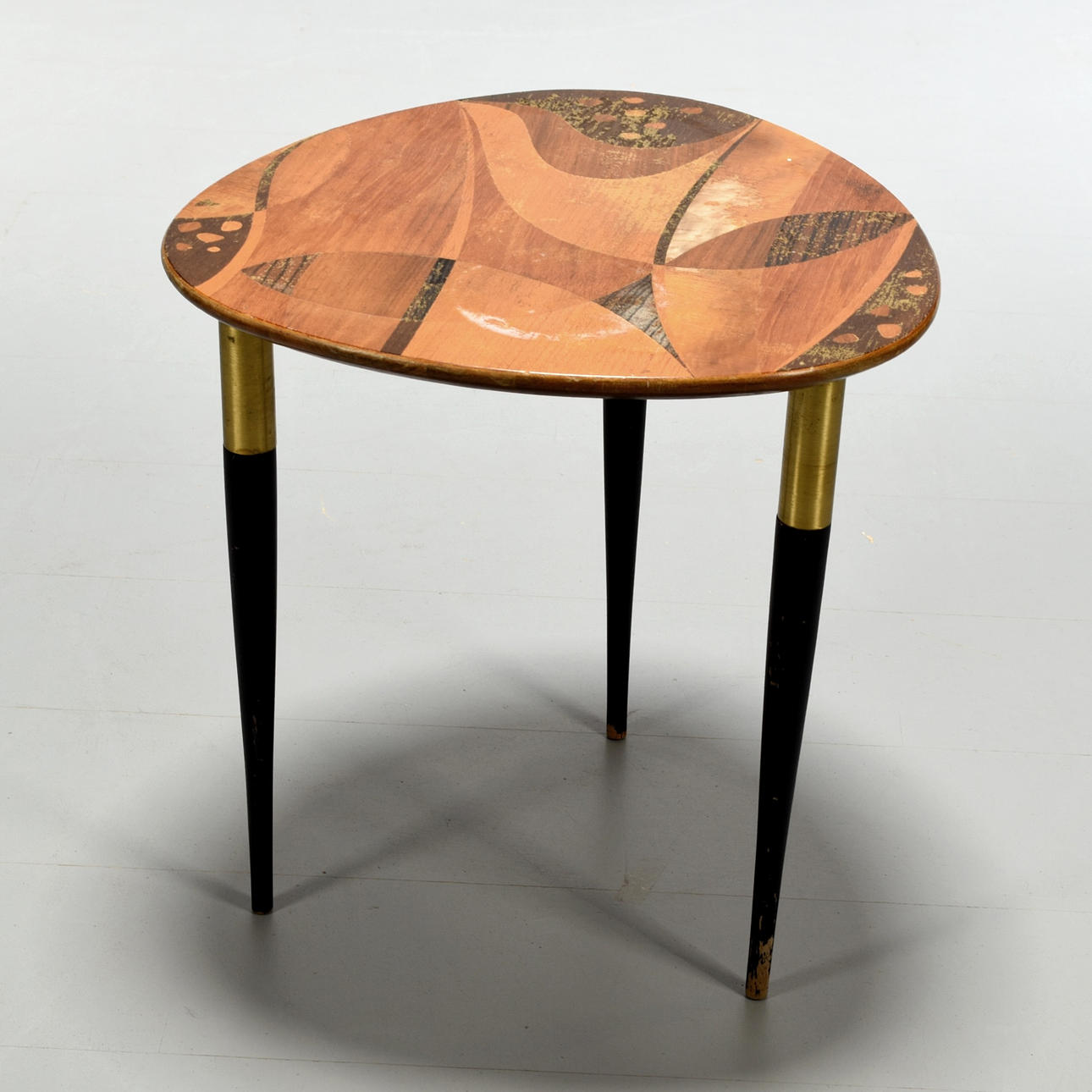 SIDOBORD, Intarsia, Mässing, 1900-tal.