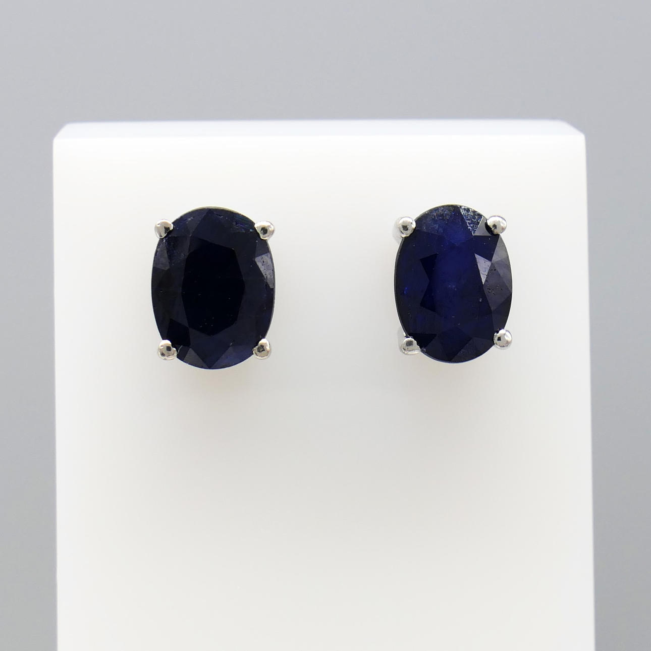 BLUE SAPPHIRE GEMSTONE studs.