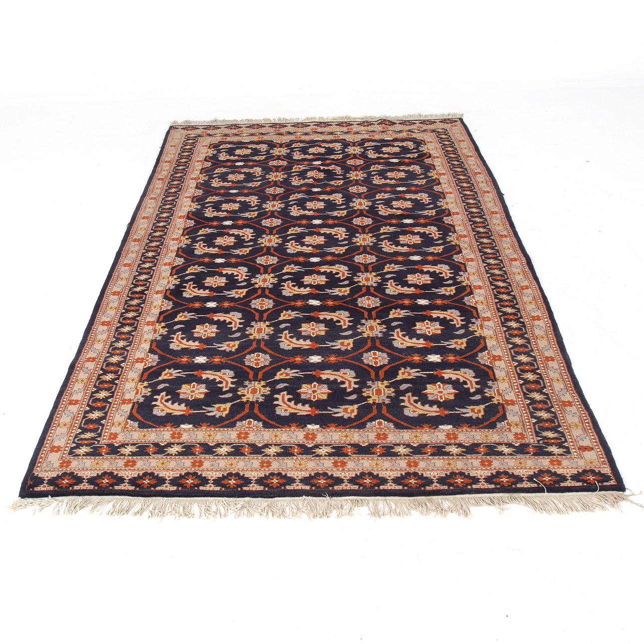 MATTA, orientalisk. Ca 152 x 248 cm.