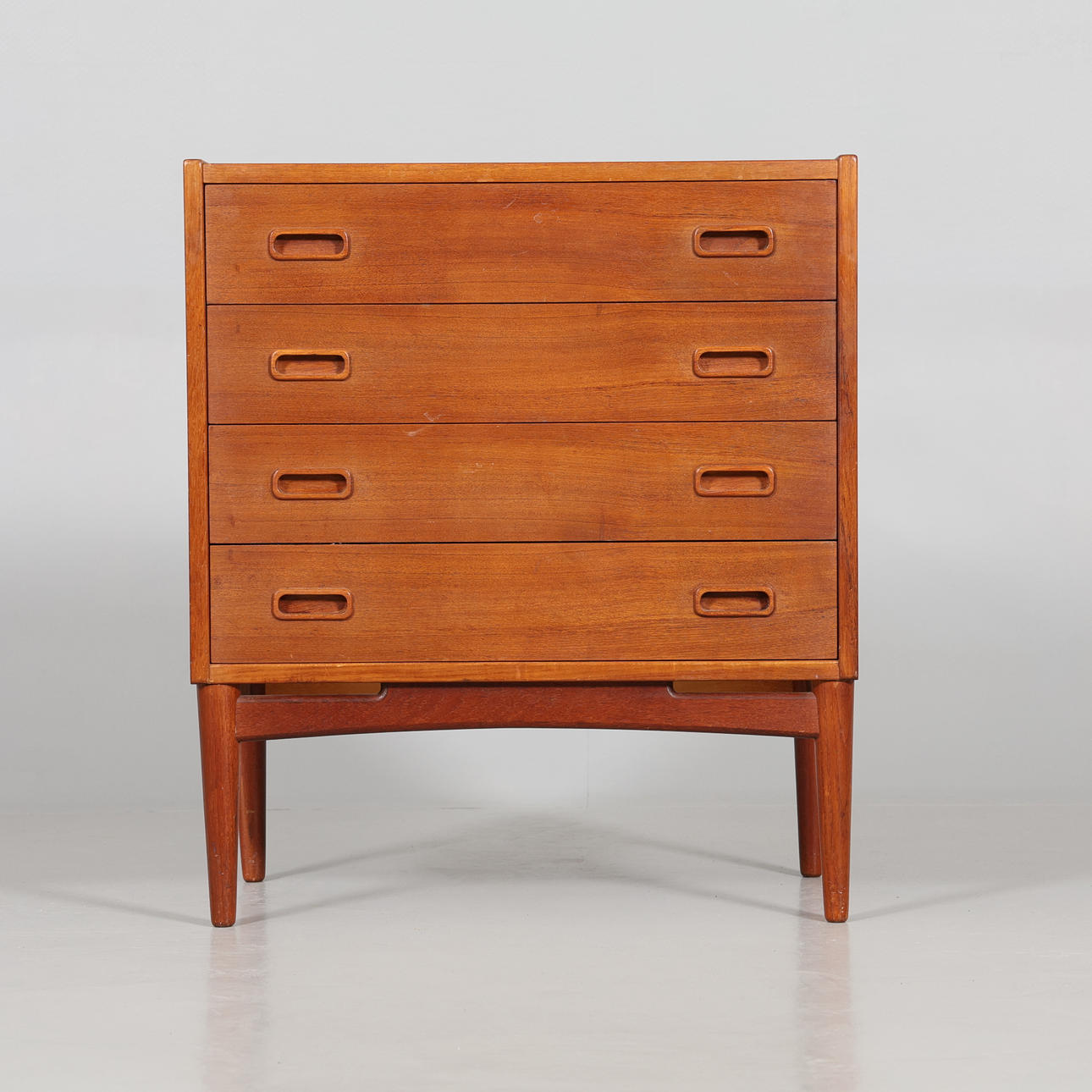MOGENS KOLD. BYRÅ, teak, Danmark, 1900-talets mitt.