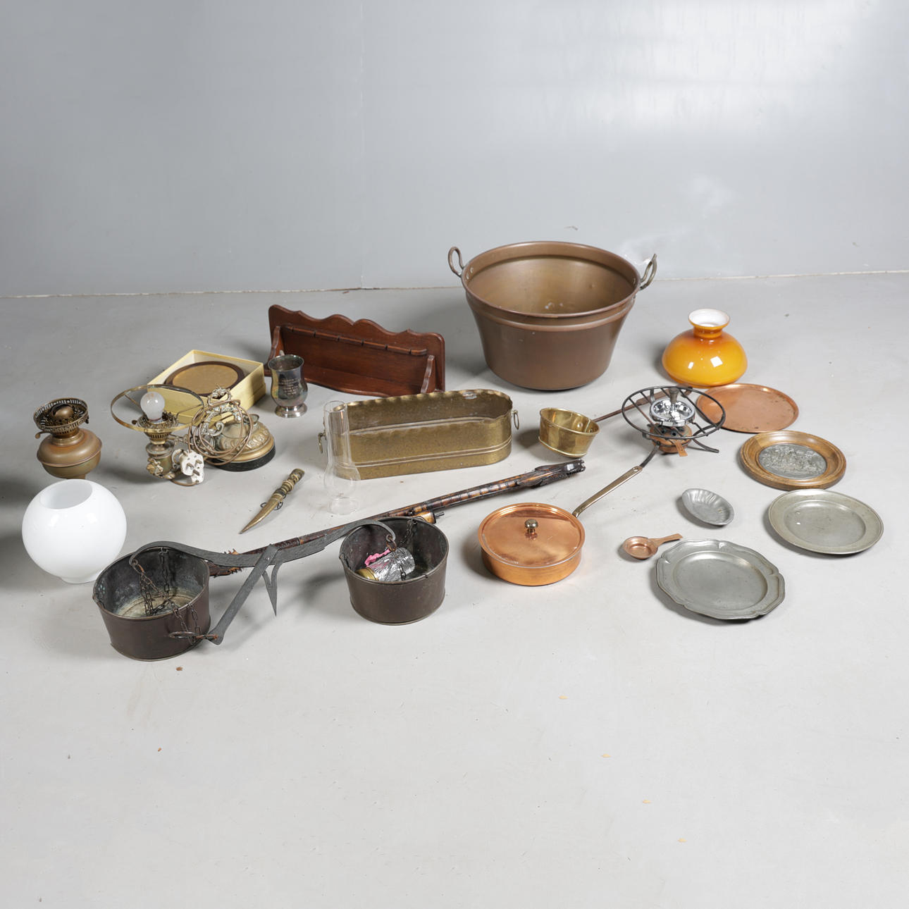 A COLLECTION OF MOSTLY METAWARE (QTY). Silver & Metals - Pewter, Brass ...