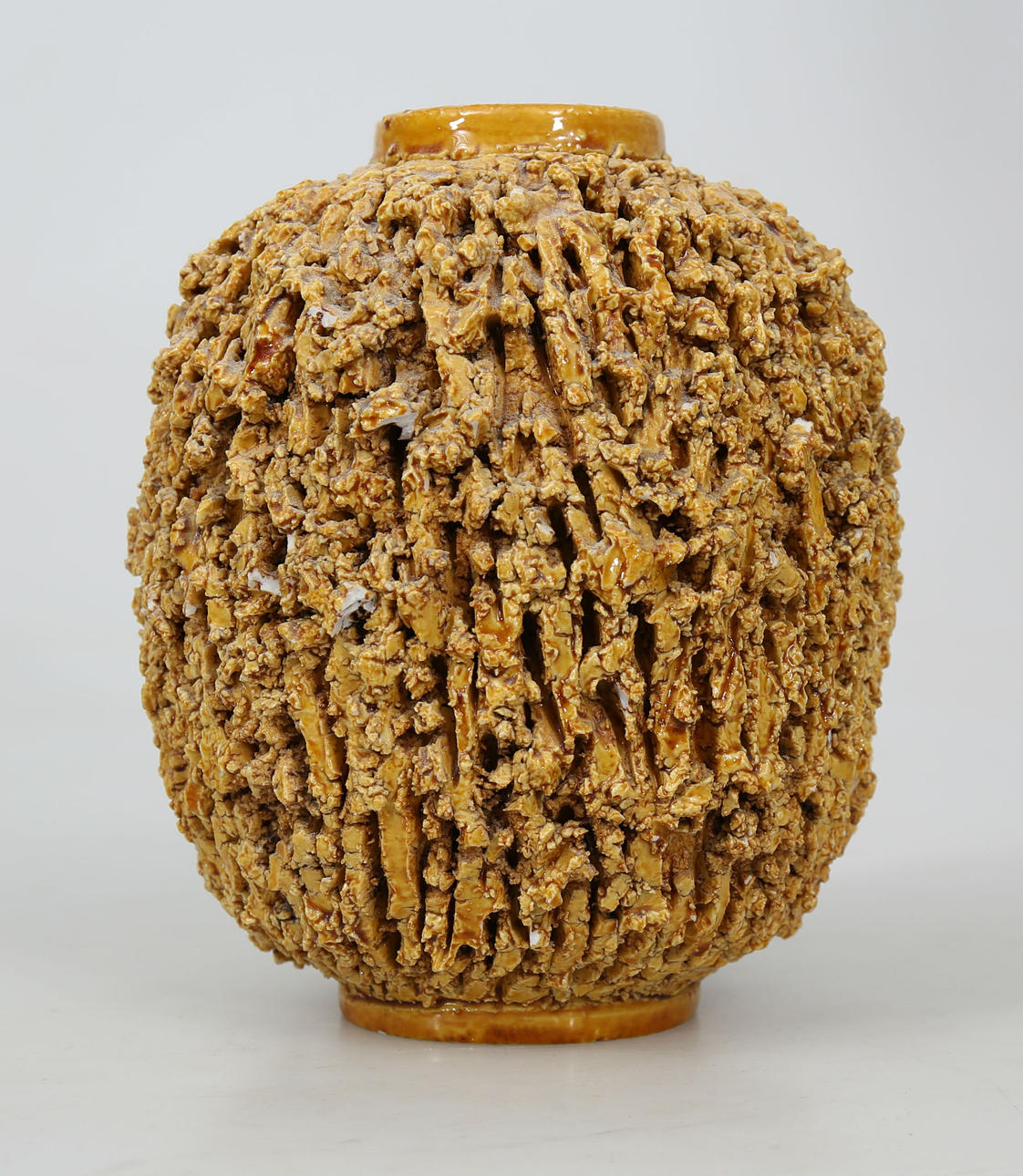 GUNNAR NYLUND. Vas, stengods, Chamotte, Rörstrand.