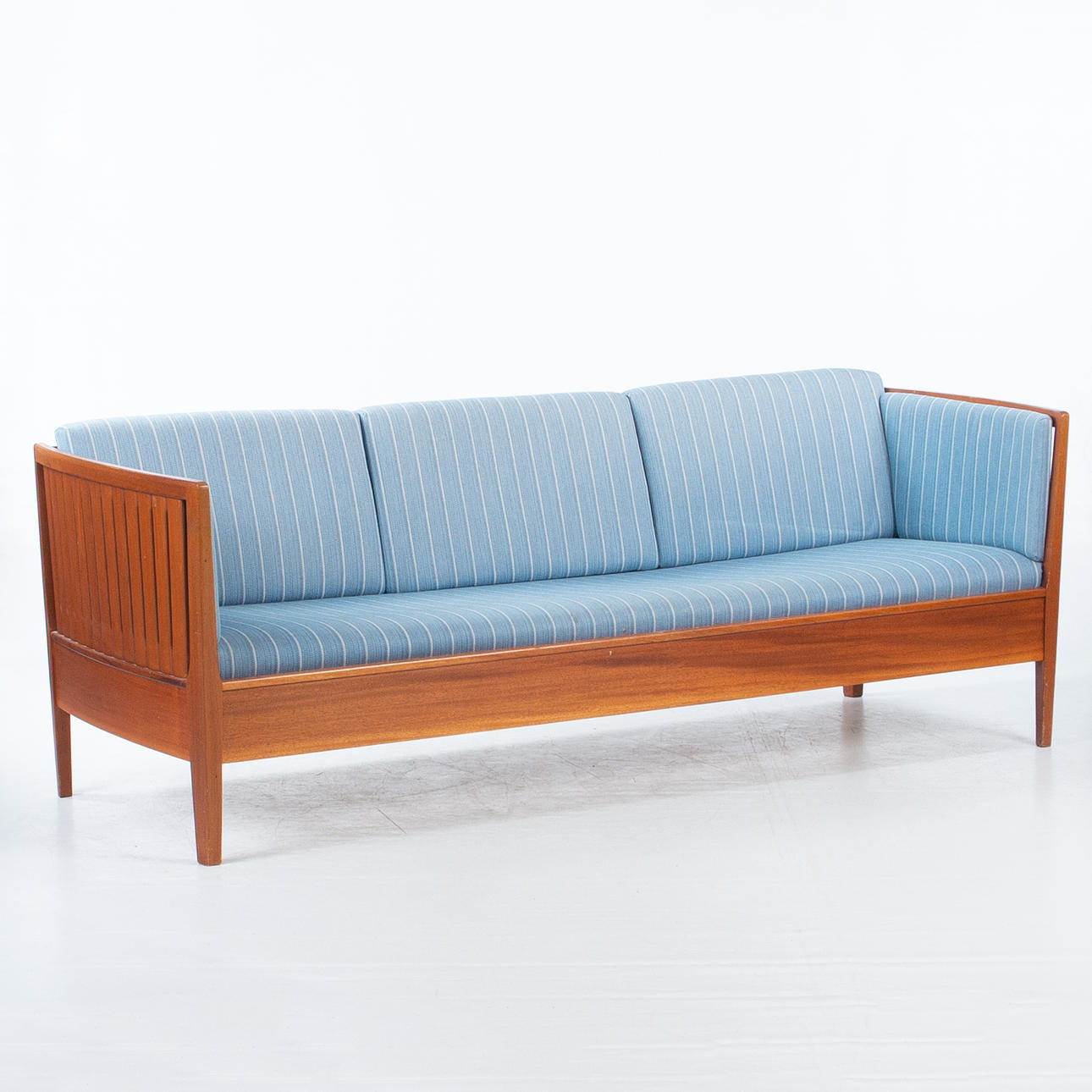 CARL MALMSTEN. Soffa "Ulfåsa".