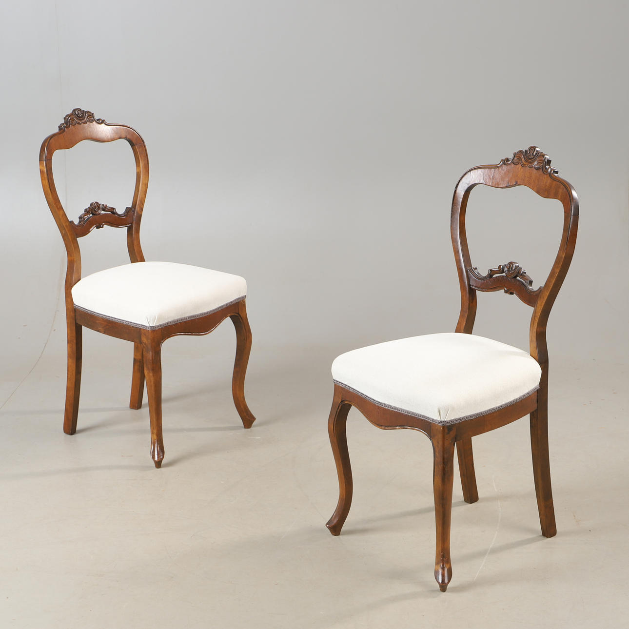 CHAIRS, 1 pair, mahogany, Rococo style.