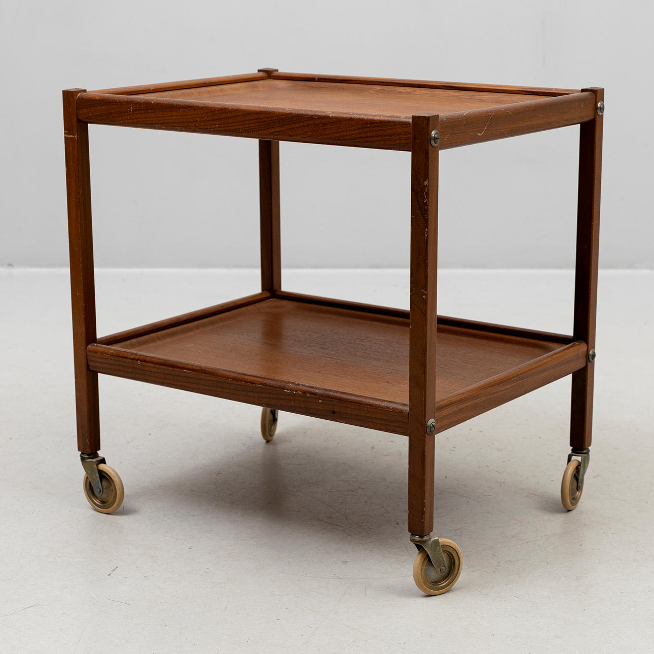 SERVERINGSVAGN, teak, 1900-talets andra hälft.