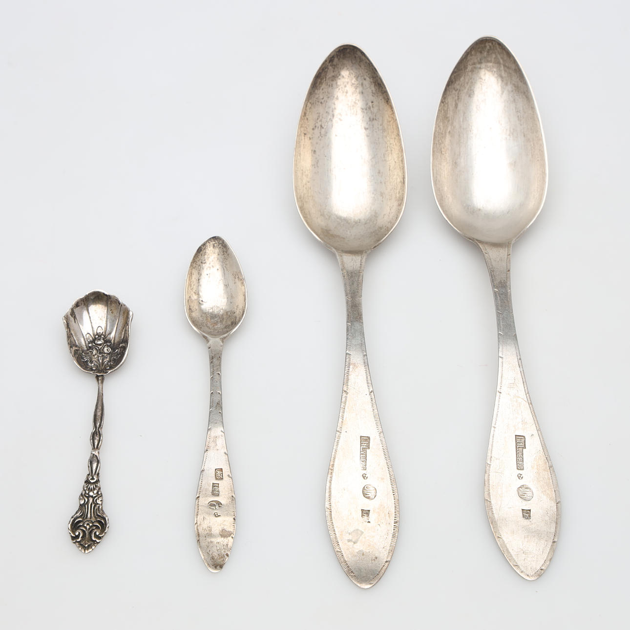 SKEDAR 4 stycken, silver, vikt ca 103 gram.