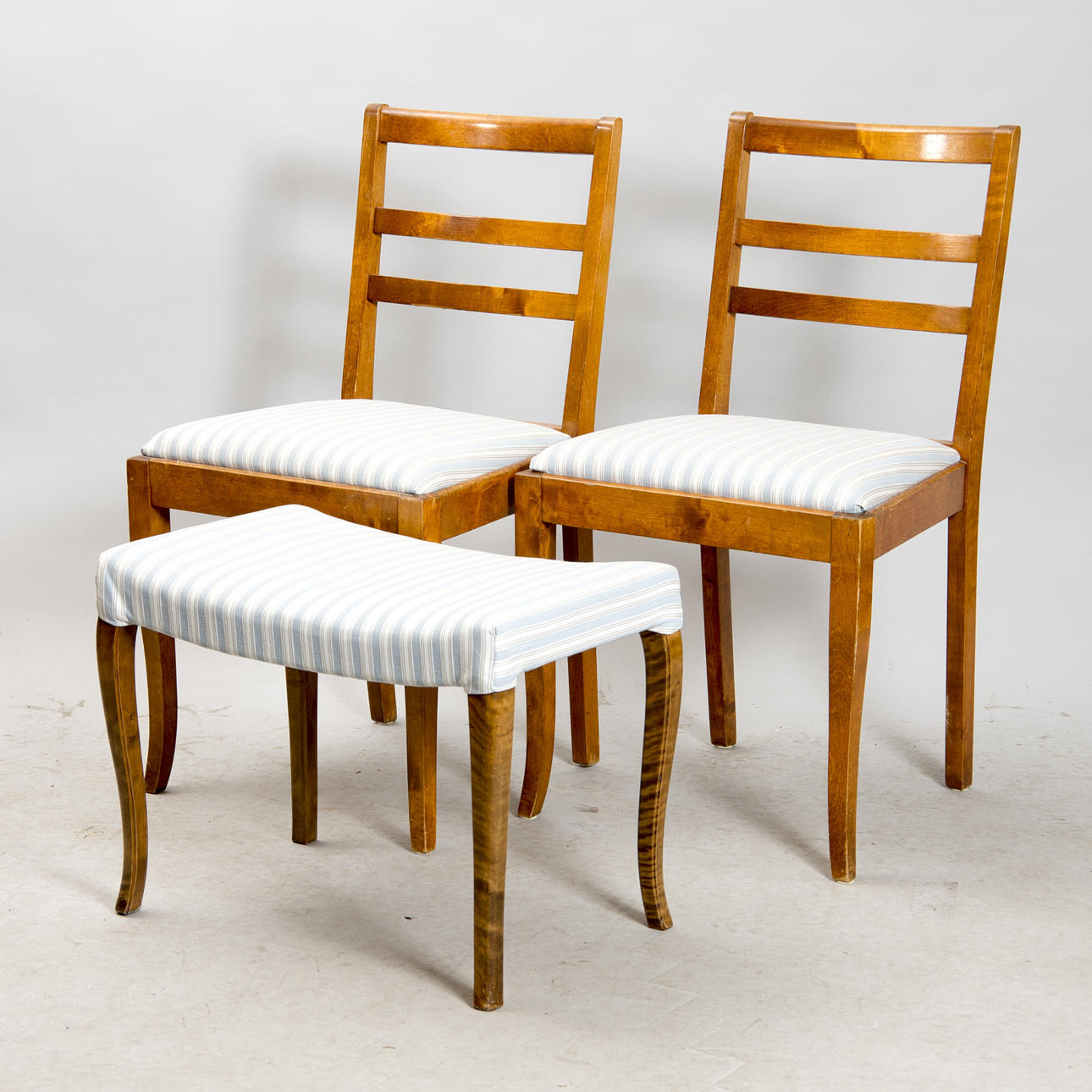 PALL SAMT STOLAR, 3 delar, björk, 1900-talets mitt.