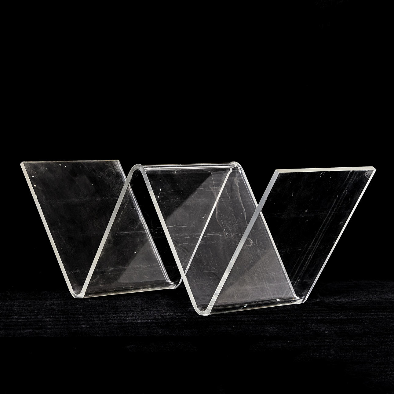 MAGAZINE RACK, contemporary, plexiglass.