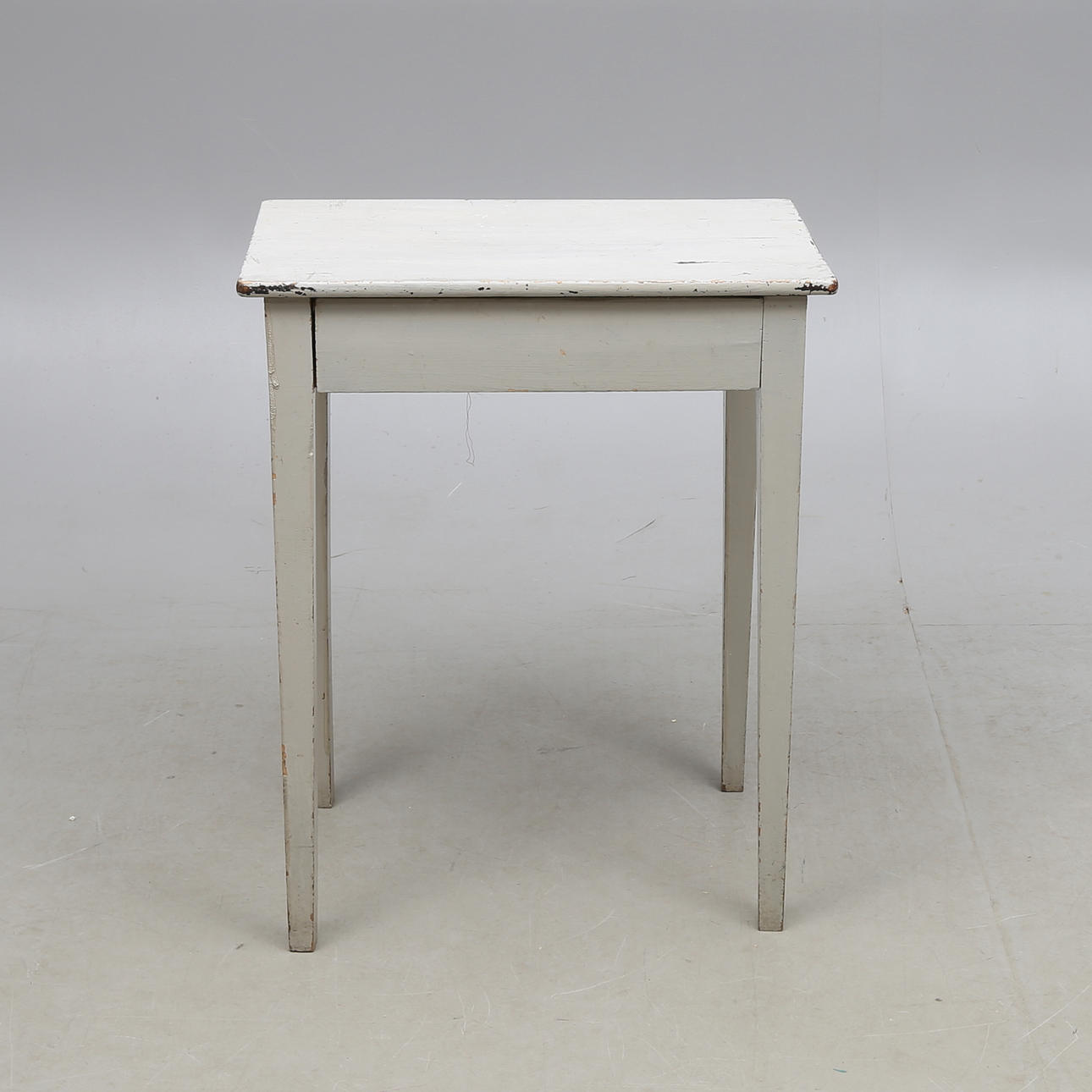 BORD, med låda i sargen, 1800-talets andra hälft.