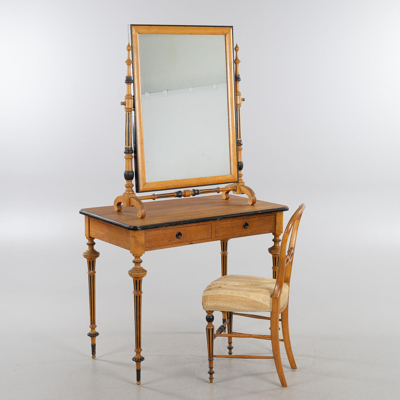 DRESSING TABLE / LADIES' WRITING TABLE, birch and pine, Neo-Renaissance,  circa 1890/1900. Furniture - Other - Auctionet
