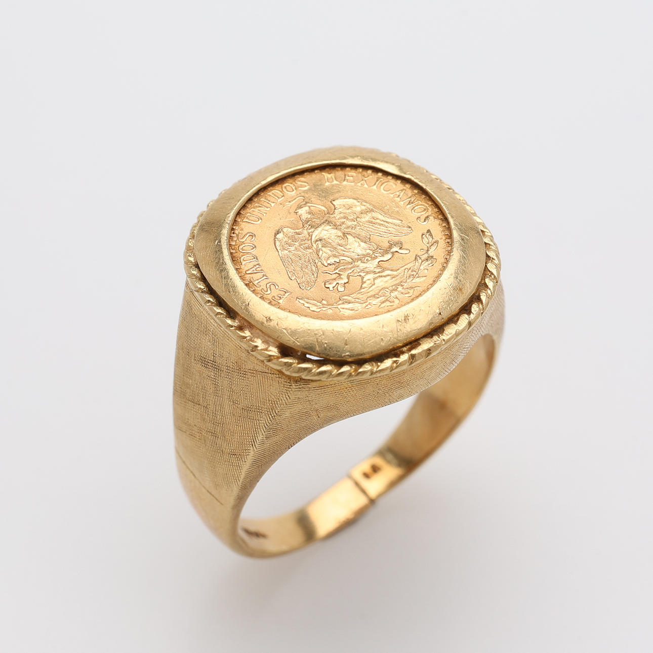 KLACKRING, 18K OCH 21,6K GULD, 9,2 GRAM.