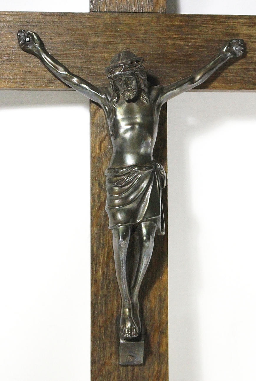 KRUCIFIX, Jesus i metall, kors i ek.