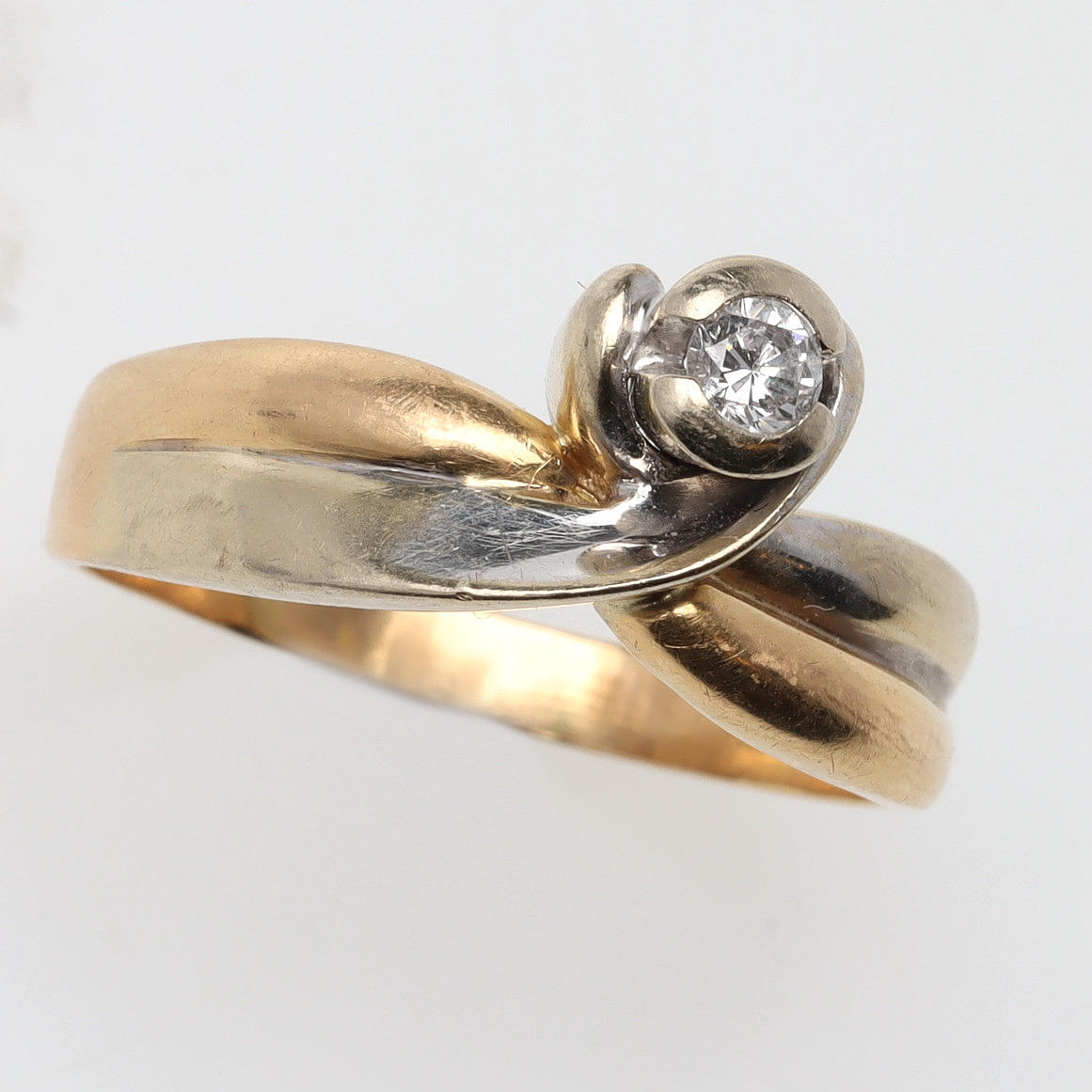 RING, 18k guld & diamant.
