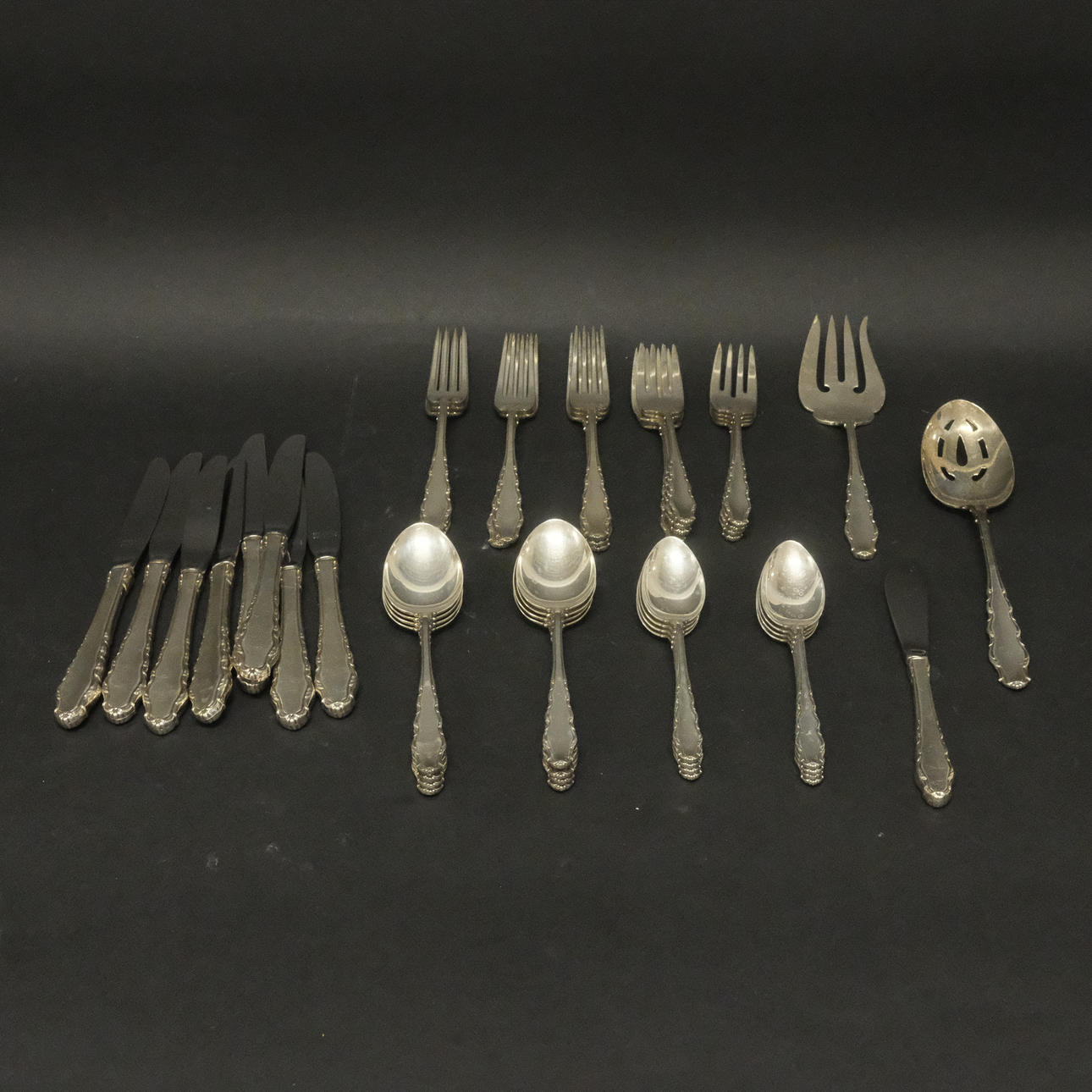 BESTICKSUPPSÄTTNING, SILVER, REED & BARTON, 43 DELAR.