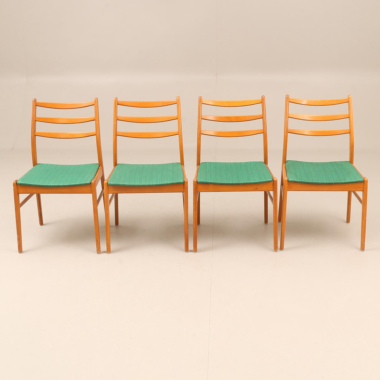 STOLAR, 4 stycken, trä, 1950-60-tal.