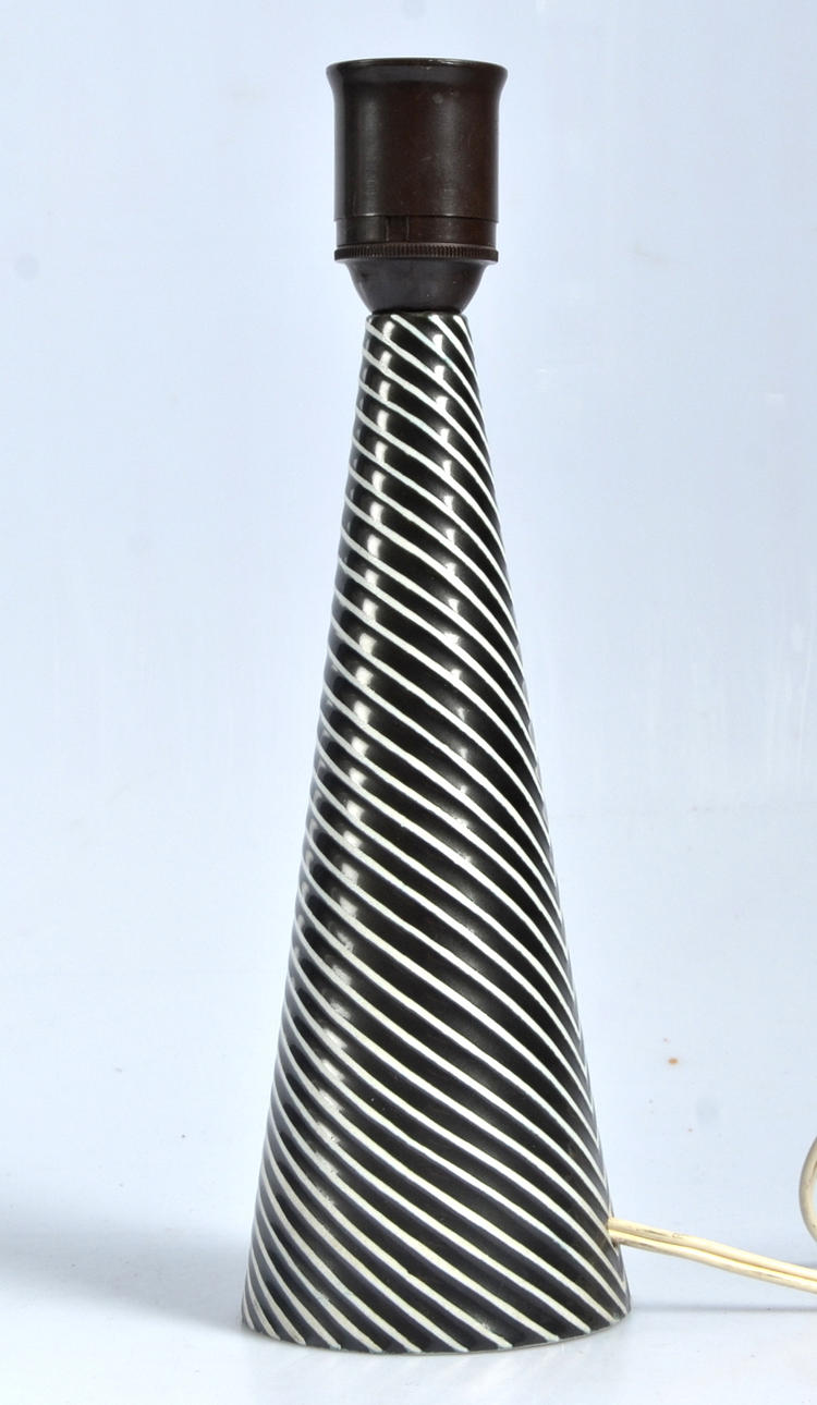 BORDSLAMPA, "Domino", Stig Lindberg, Gustavsberg.