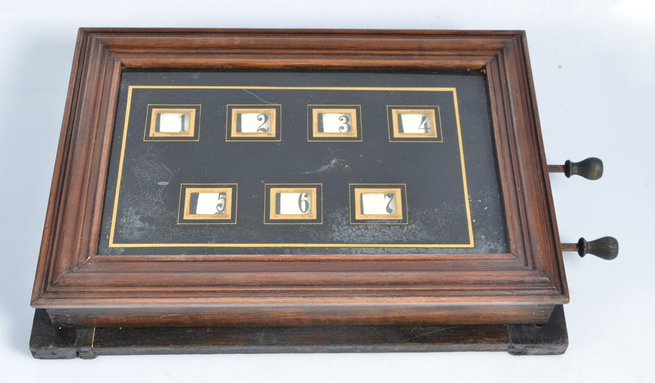 FALLKLAFFTABLÅ, omkring 1900.