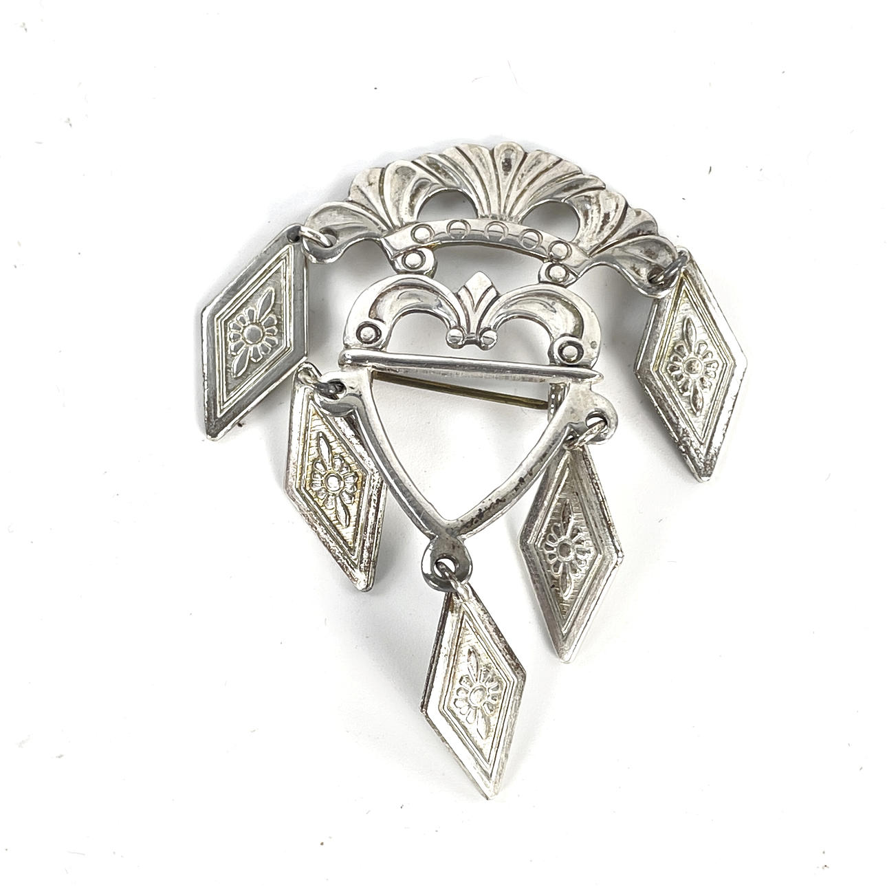 DRÄKTSMYCKE, lövspänne, sterlingsilver, 1988.