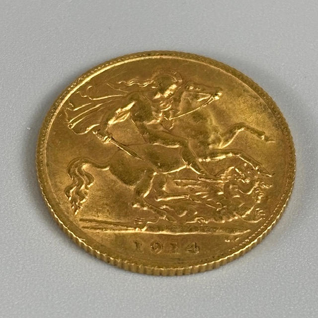 HALF GOLD SOVEREIGN. Coins, Medals & Stamps - Coins & Banknotes - Auctionet