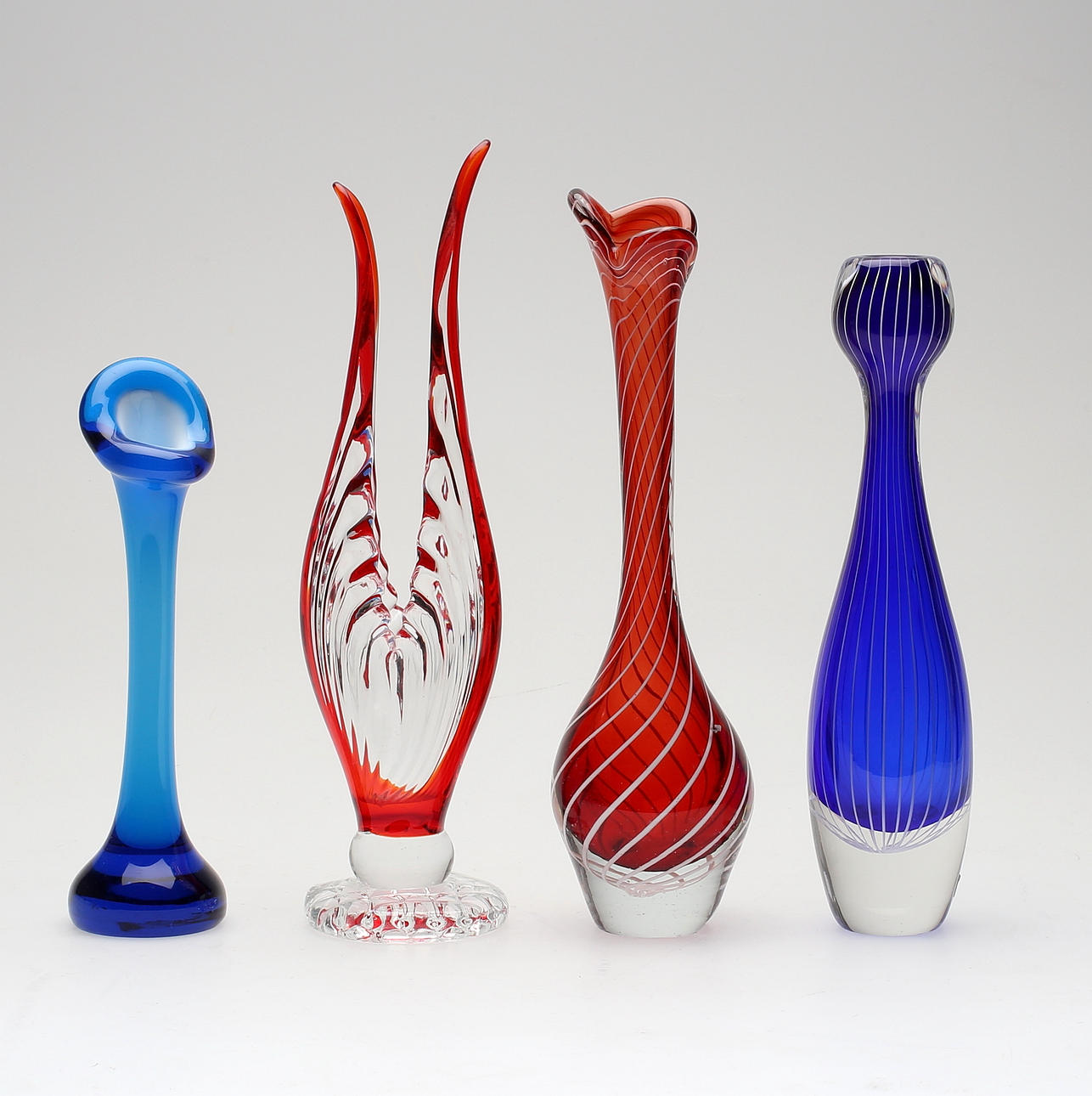 VASER, 4 delar, glas, bl.a Konstglas Vetlanda.