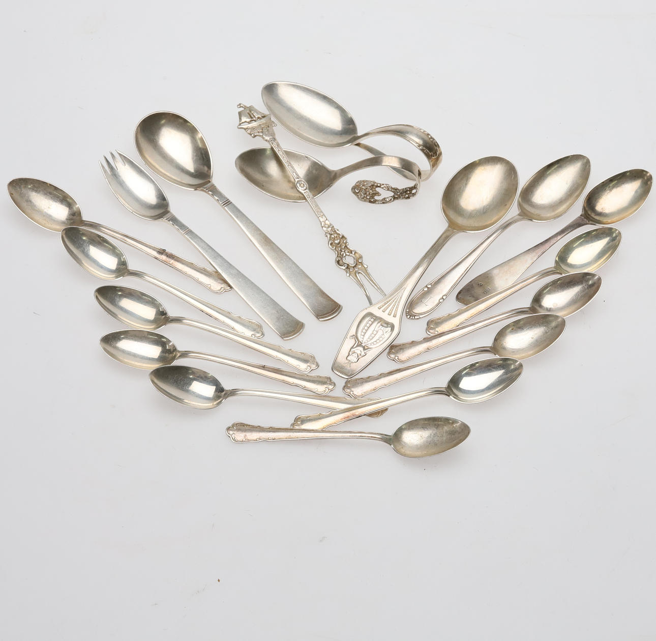 Silver, 18 delar, 267 gram.