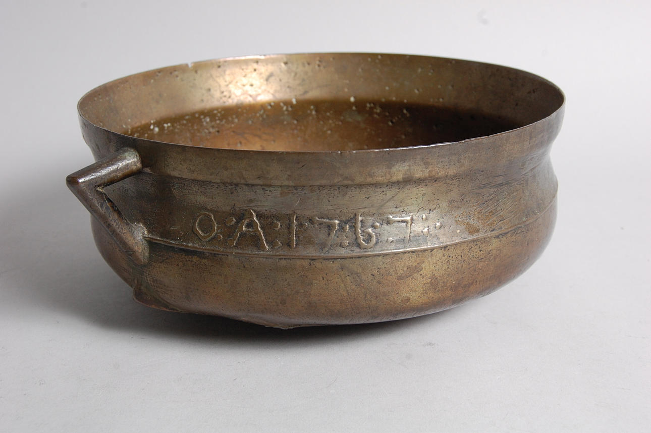 GRYTA, malm, daterad 1767.