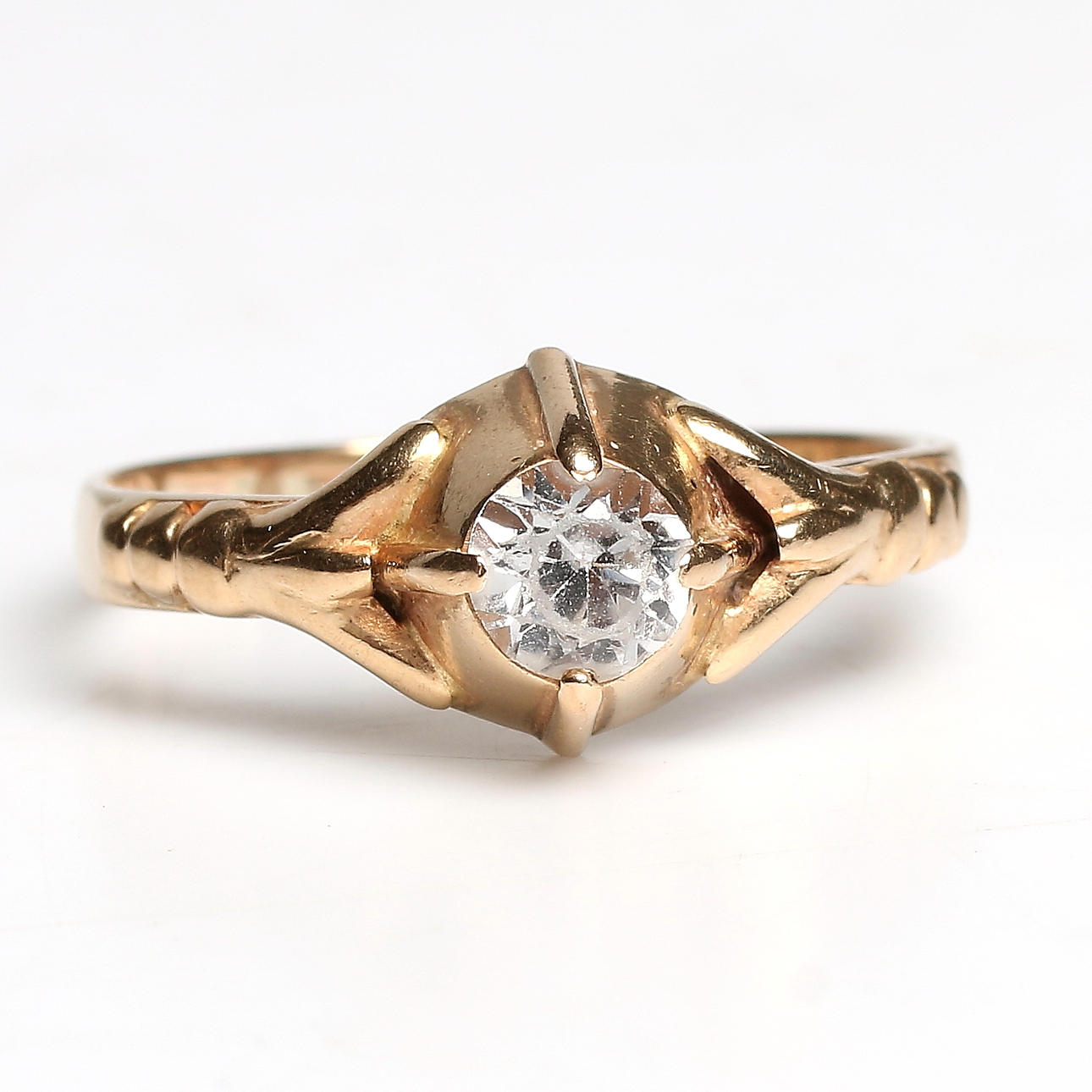 RING, 18k guld, med vit sten, märkt AG&C, 1960. Bruttovikt 3 gram.