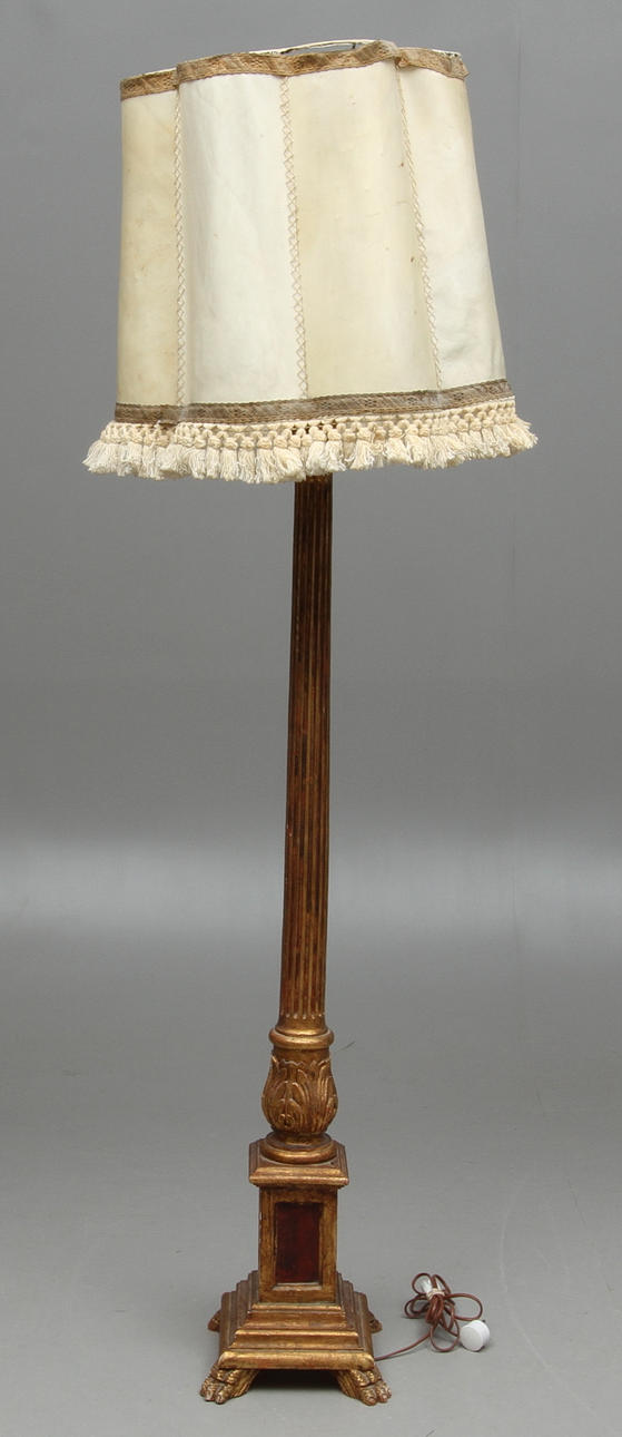 GOLVLAMPA, 1900-tal.